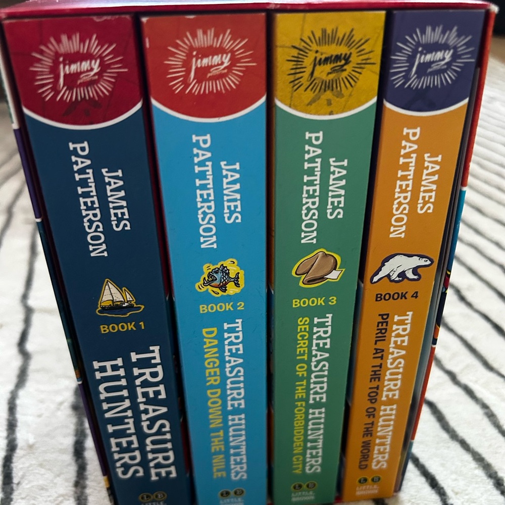 James Patterson Treasure Hunters Book Set